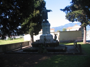 Monument to the fallen in the hamlet of S. Pietro a Vico