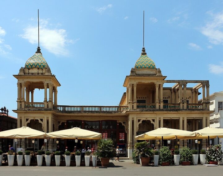 Il Liberty a Viareggio / Liberty architecture in Viareggio