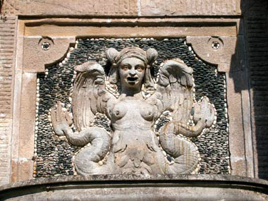 Fontana della sirena, particolare.