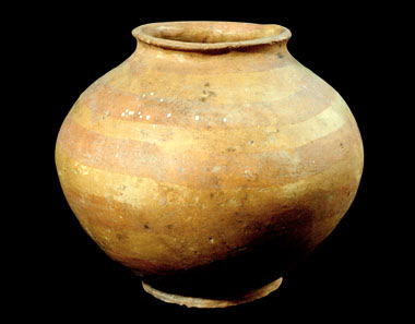 Camaiore, olla cineraria con coppa-coperchio