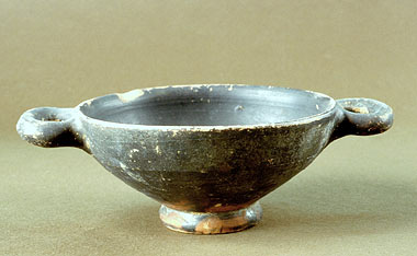 Camaiore, coppa a vernice nera