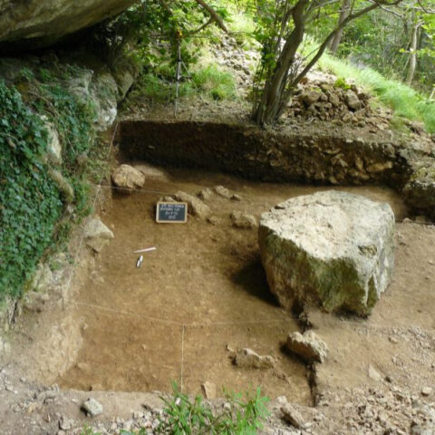 jpg-foto-2-Grotta-allOnda-riparo-sud-est