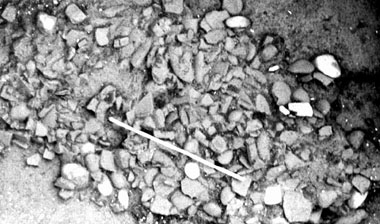 Lucca, veduta dello scavo, la massicciata stradale