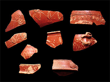 Fabbriche di Vallico, frammenti di vasellame in terra sigillata italica