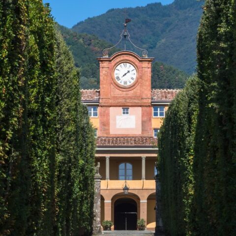 Palazzina dell'orologio.