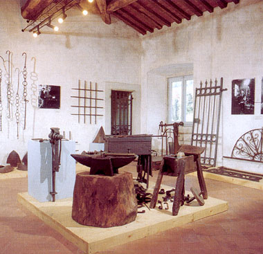 Seravezza, sala dedicata alle attività minerarie e metallurgiche