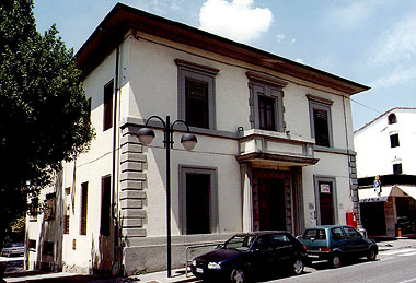 Porcari, Biblioteca Comunale, facciata