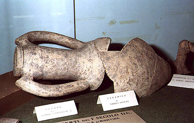 Porcari, anfora vinaria di età romana da Capanno di Ferro