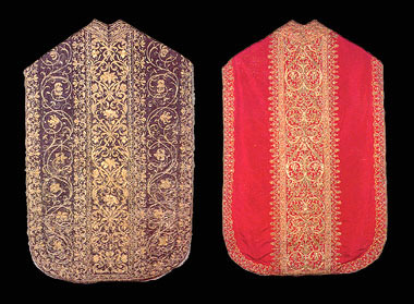 Lucca, Pianete, ricamo in oro filato, lamellare su fondo gros e teletta d´oro, sec. XVII