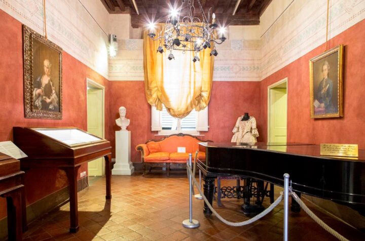 Casa natale Puccini Museum / Birthplace Puccini Museum