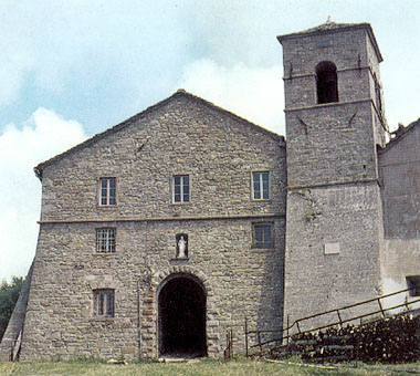 Castiglione Garfagnana, facciata