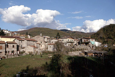 Piazza al Serchio, veduta di Castelvecchio