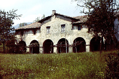 Castelnuovo Garfagnana, edificio settecentesco per l'acquartieramento delle truppe