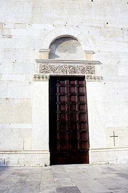 Lucca, portale principale