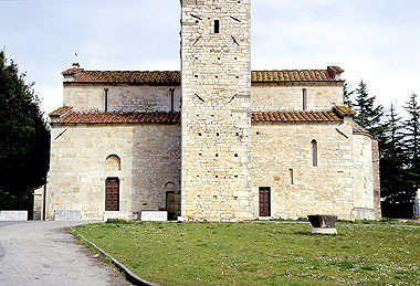 Massarosa, vista laterale