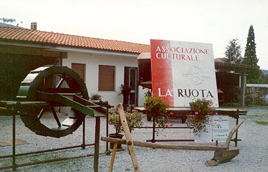 Mostra di Attrezzi di Vita Contadina / Exhibition of Tools of Peasant Life