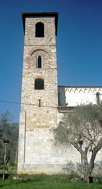 Valdicastello, Pietrasanta, campanile