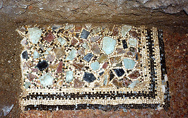 Area archeologica della chiesa dei Santi Giovanni e Reparata / Archaeological site of the church SS. Giovanni and Reparata