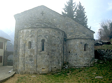 Vagli di Sotto, abside