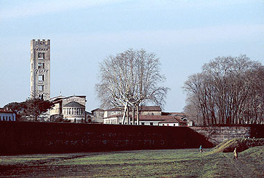 Lucca, mura