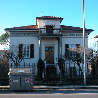 Viale San Concordio, villino al numero 1130