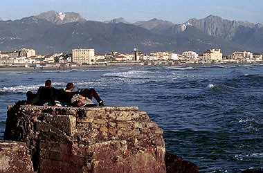 Luoghi fortificati in Versilia / The fortifications in Versilia