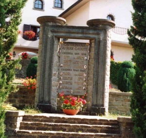 Monumento ai Caduti di Caprignana /  Monument to the Fallen of Caprignana