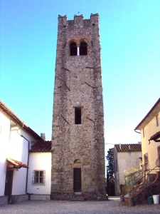 Pieve Santo Stefano (Lucca). Chiesa di Santo Stefano, torre campanaria