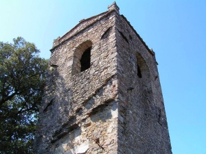 Cune (Lucca). Oratorio di San Bartolomeo, torre campanaria