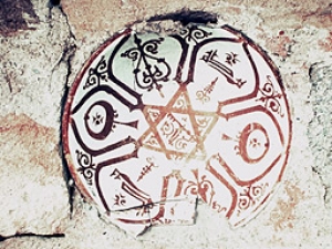 Cantignano (Lucca). Badia San Bartolomeo, bacino ceramico