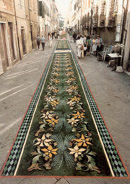 Tappeti di segatura per il Corpus Domini / Sawdust Carpets for the Corpus Domini Day