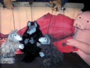 "I tre piccoli lupi e il grande maiale cattivo" - Teatro Ragazzi 2011
