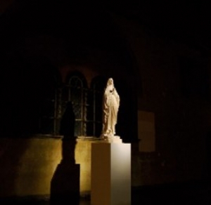 Sopra/naturale. La forma che riflette