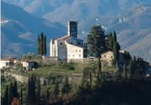 Festival letterari delle Terre del Serchio e della Garfagnana - "Tra le righe di Barga" / Literature Festival "Tra le righe di Barga"