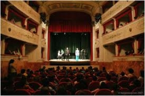 Teatro dei Differenti - L'amore è un cane blu