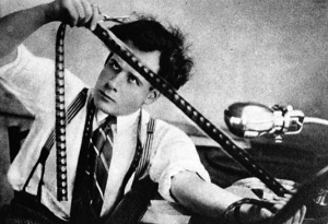 Chaplin, l'artista si chiama Charlot