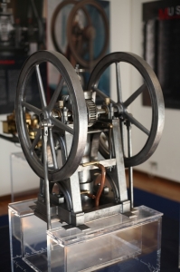 Prototipo motore a scoppio