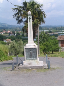 Monumento ai caduti delle frazioni di S. Michele  e S. Lorenzo di Moriano / War memorial of S. Michele and S. Lorenzo di Moriano