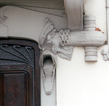 portone di ingresso, particolare